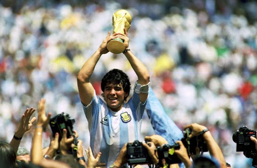 MURIÓ DIEGO ARMANDO MARADONA